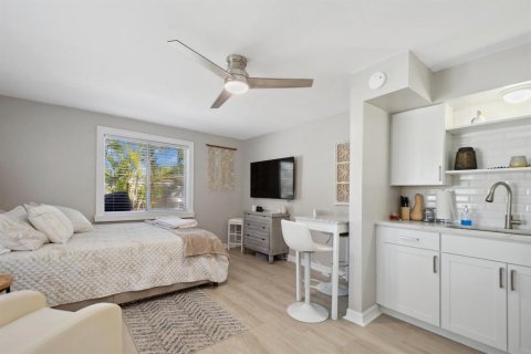 Immobilier commercial à vendre à Indian Rocks Beach, Floride: 5 chambres, 137.5 m2 № 1005841 - photo 18