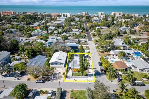 Immobilier commercial à vendre à Indian Rocks Beach, Floride: 5 chambres, 137.5 m2 № 1005841 - photo 1