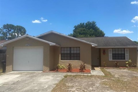 Villa ou maison à Tampa, Floride 3 chambres, 113.34 m2 № 2139780