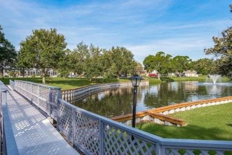 Condo in Seminole, Florida, 2 bedrooms № 2110727 - photo 26