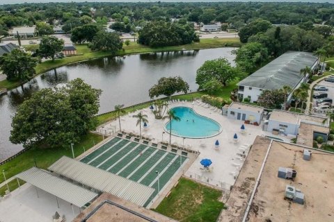 Condo in Seminole, Florida, 2 bedrooms № 2110727 - photo 30
