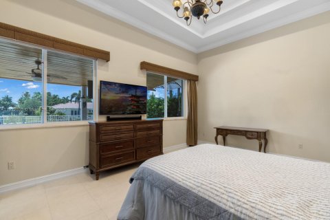Купить виллу или дом в Лайтхаус-Пойнт, Флорида 4 спальни, 288.55м2, № 1975879 - фото 25