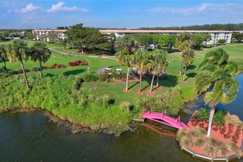 Купить кондоминиум в Коконат Крик, Флорида 2 спальни, 107.4м2, № 2014499 - фото 18