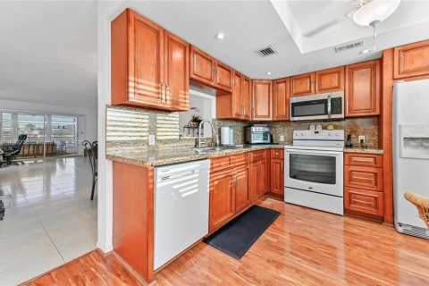 Купить кондоминиум в Коконат Крик, Флорида 2 спальни, 107.4м2, № 2014499 - фото 3