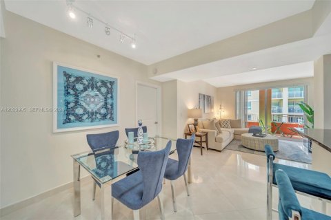 Copropriété à louer à Miami, Floride: 2 chambres, 112.97 m2 № 2086267 - photo 7