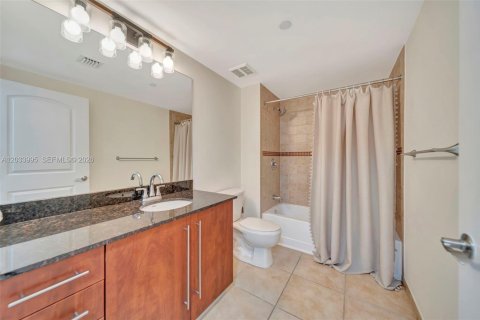 Copropriété à louer à Miami, Floride: 2 chambres, 112.97 m2 № 2086267 - photo 10
