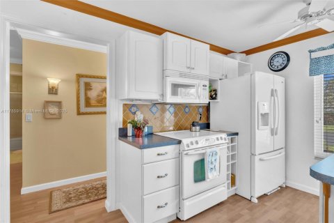 Condominio en venta en Delray Beach, Florida, 2 dormitorios, 99.68 m2 № 1874296 - foto 17