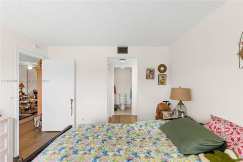 Condominio en venta en Pembroke Pines, Florida, 2 dormitorios, 110.74 m2 № 1981680 - foto 21