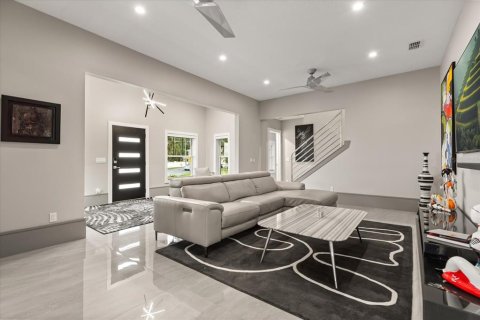 House in Orlando, Florida 3 bedrooms, 224.17 sq.m. № 1876027 - photo 13