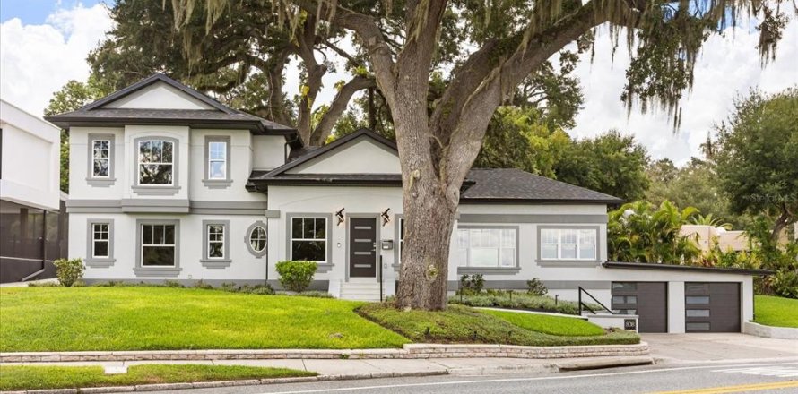 House in Orlando, Florida 3 bedrooms, 224.17 sq.m. № 1876027