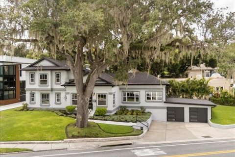 House in Orlando, Florida 3 bedrooms, 224.17 sq.m. № 1876027 - photo 4