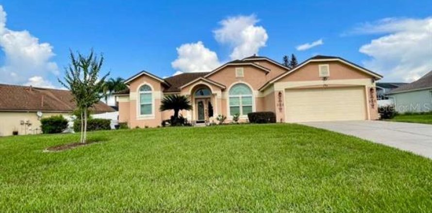 Casa en Davenport, Florida 3 dormitorios, 162.76 m2 № 2152052