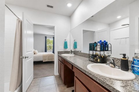 Villa ou maison à vendre à Tampa, Floride: 5 chambres, 224.36 m2 № 2236330 - photo 13