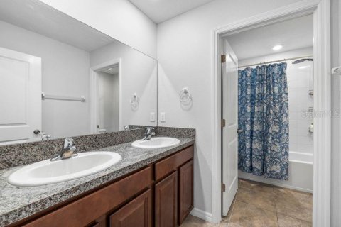 Villa ou maison à vendre à Tampa, Floride: 5 chambres, 224.36 m2 № 2236330 - photo 17