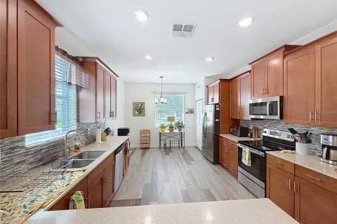 Villa ou maison à louer à Winter Haven, Floride: 3 chambres, 153.2 m2 № 2373581 - photo 3