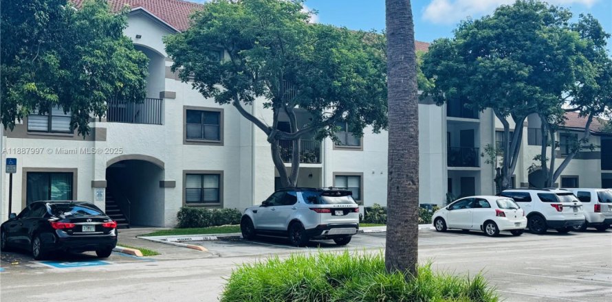 Condo in Hollywood, Florida, 2 bedrooms  № 1947727