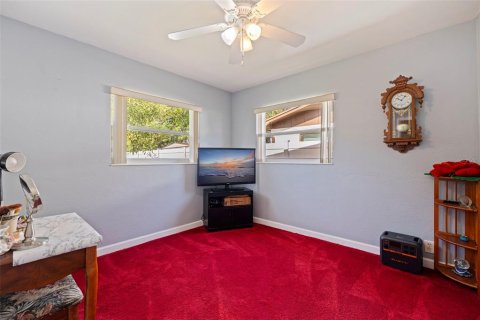 House in Pinellas Park, Florida 2 bedrooms, 78.97 sq.m. № 1852622 - photo 15
