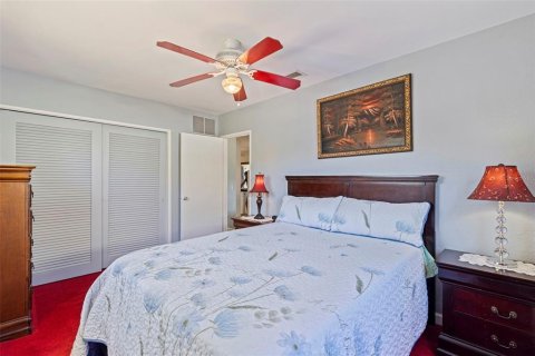 House in Pinellas Park, Florida 2 bedrooms, 78.97 sq.m. № 1852622 - photo 12