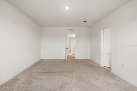 House in Saint Cloud, Florida 5 bedrooms, 243.96 sq.m. № 1866142 - photo 24