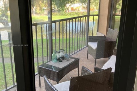 Copropriété à louer à Miami Lakes, Floride: 2 chambres, 101.26 m2 № 1832419 - photo 15