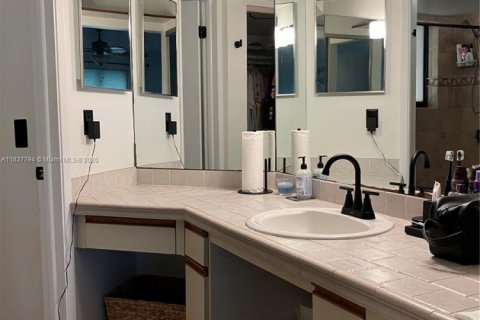 Copropriété à louer à Miami Lakes, Floride: 2 chambres, 101.26 m2 № 1832419 - photo 8