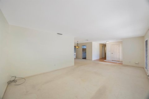 House in Clearwater, Florida 4 bedrooms, 228.17 sq.m. № 1858293 - photo 8