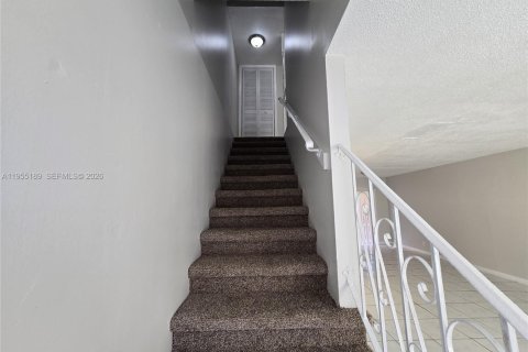 Touwnhouse à louer à Lauderhill, Floride: 2 chambres, 94.76 m2 № 2011083 - photo 7