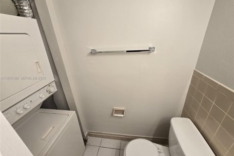 Touwnhouse à louer à Lauderhill, Floride: 2 chambres, 94.76 m2 № 2011083 - photo 8