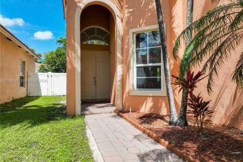 Villa ou maison à vendre à Homestead, Floride: 7 chambres, 253.34 m2 № 2414632 - photo 4