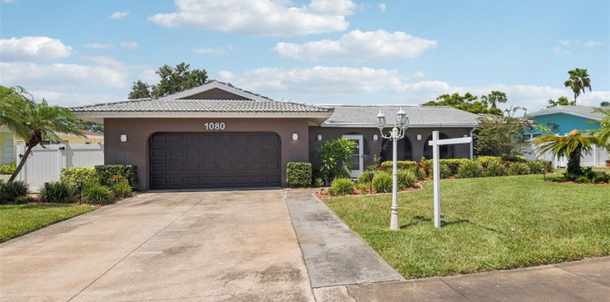 Casa en Dunedin, Florida 4 dormitorios, 210.24 m2 № 1852555