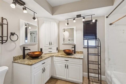 Casa en venta en Dunedin, Florida, 4 dormitorios, 210.24 m2 № 1852555 - foto 26