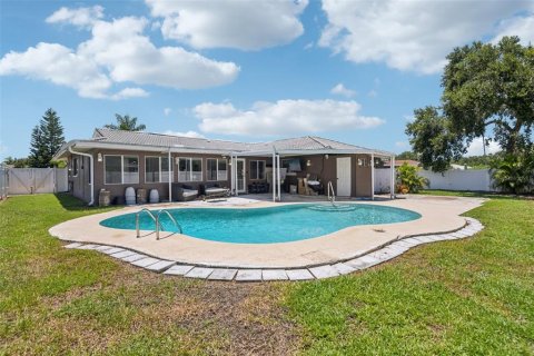 Casa en venta en Dunedin, Florida, 4 dormitorios, 210.24 m2 № 1852555 - foto 2