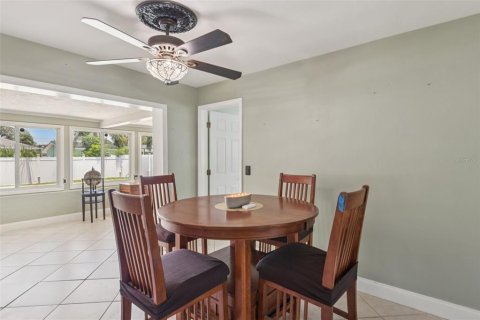 Casa en venta en Dunedin, Florida, 4 dormitorios, 210.24 m2 № 1852555 - foto 8