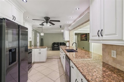 Casa en venta en Dunedin, Florida, 4 dormitorios, 210.24 m2 № 1852555 - foto 9