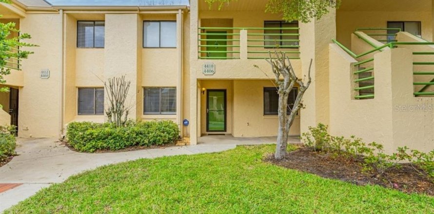 Condo in Orlando, Florida, 2 bedrooms № 2229275