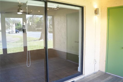 Condo in Orlando, Florida, 2 bedrooms № 2229275 - photo 19