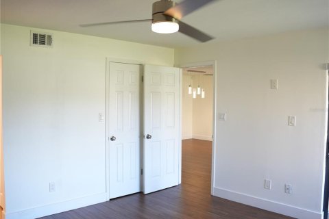 Condo in Orlando, Florida, 2 bedrooms № 2229275 - photo 3
