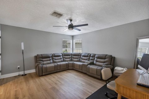 Casa en venta en Orlando, Florida, 4 dormitorios, 198.44 m2 № 1785609 - foto 24