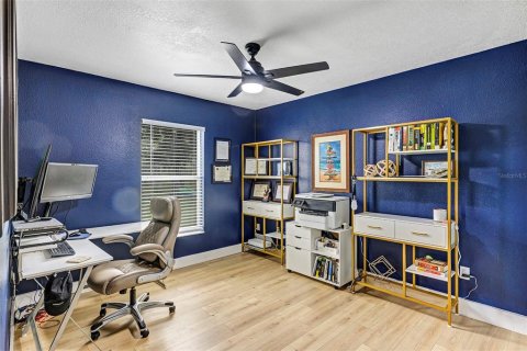 Casa en venta en Orlando, Florida, 4 dormitorios, 198.44 m2 № 1785609 - foto 22