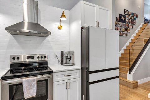 Casa en venta en Orlando, Florida, 4 dormitorios, 198.44 m2 № 1785609 - foto 12