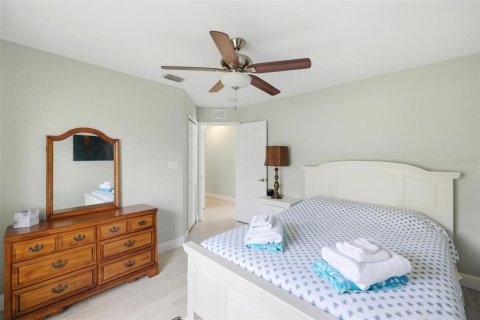 House in Rotonda, Florida 4 bedrooms, 220.36 sq.m. № 2102286 - photo 26