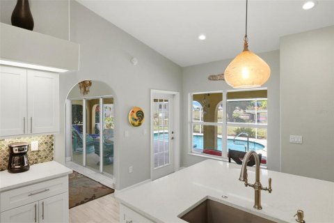 House in Rotonda, Florida 4 bedrooms, 220.36 sq.m. № 2102286 - photo 9