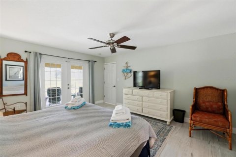 House in Rotonda, Florida 4 bedrooms, 220.36 sq.m. № 2102286 - photo 20