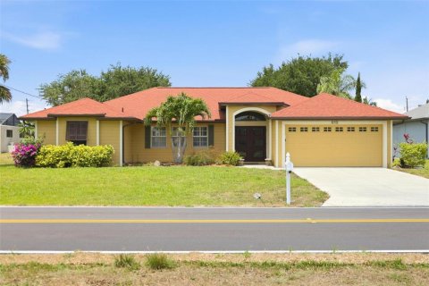 Villa ou maison à Rotonda, Floride 4 chambres, 220.36 m2 № 2102286