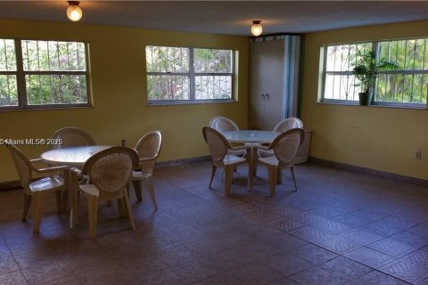 Copropriété à louer à Miami Beach, Floride: 1 chambre, 74.32 m2 № 1852410 - photo 18