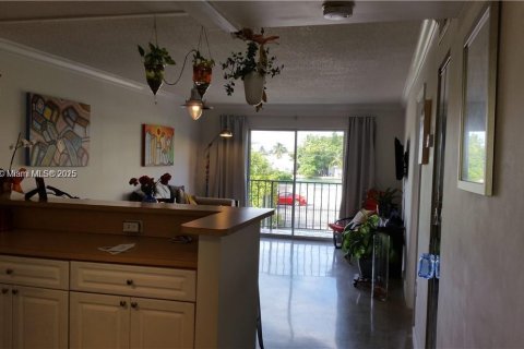 Copropriété à louer à Miami Beach, Floride: 1 chambre, 74.32 m2 № 1852410 - photo 4