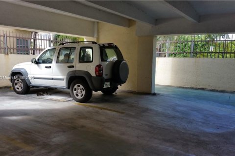 Copropriété à louer à Miami Beach, Floride: 1 chambre, 74.32 m2 № 1852410 - photo 13