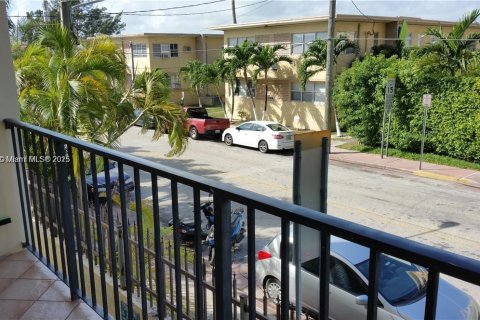 Copropriété à louer à Miami Beach, Floride: 1 chambre, 74.32 m2 № 1852410 - photo 10