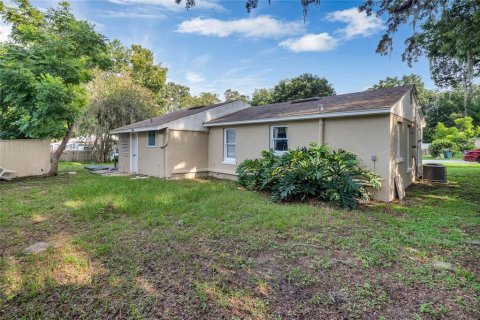 House in Mount Dora, Florida 2 bedrooms, 91.97 sq.m. № 1898684 - photo 19