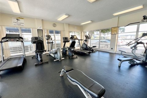 Купить кондоминиум в Халландейл-Бич, Флорида 2 спальни, 102.19м2, № 2005510 - фото 23